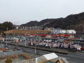 カージャンボ広島五日市店 ピットイン鯉城