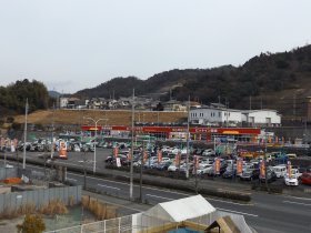 カージャンボ広島五日市店 ピットイン鯉城